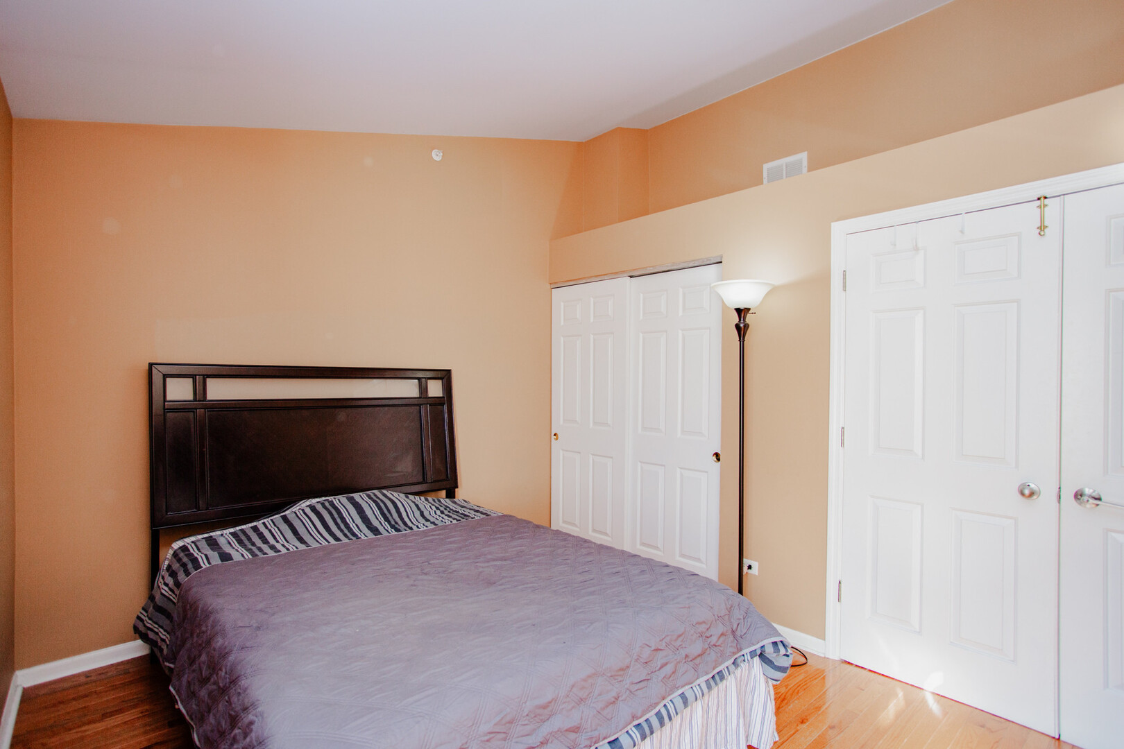 5039 Warren Street Skokie IL 60077