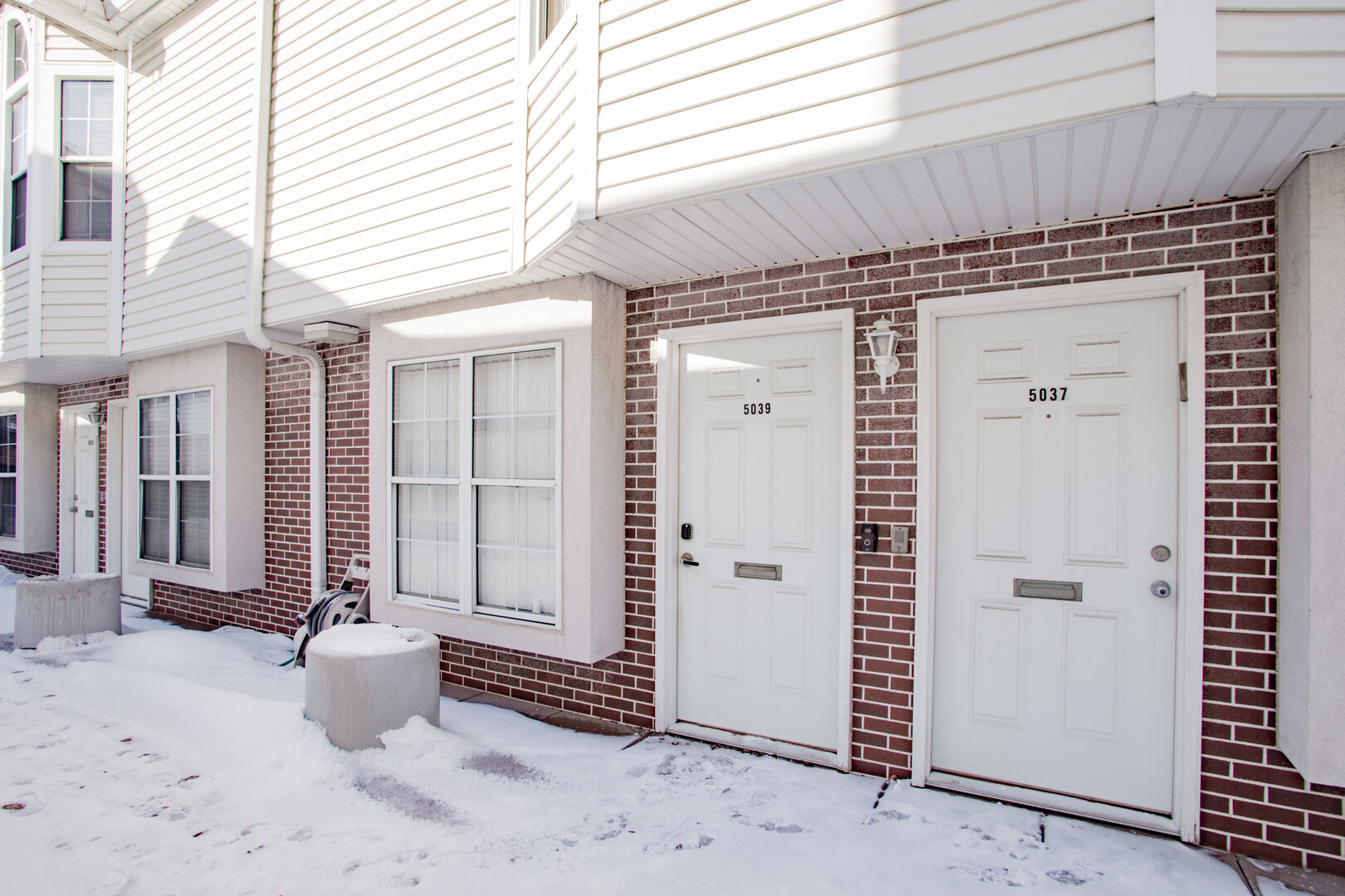 5039 Warren Street Skokie IL 60077