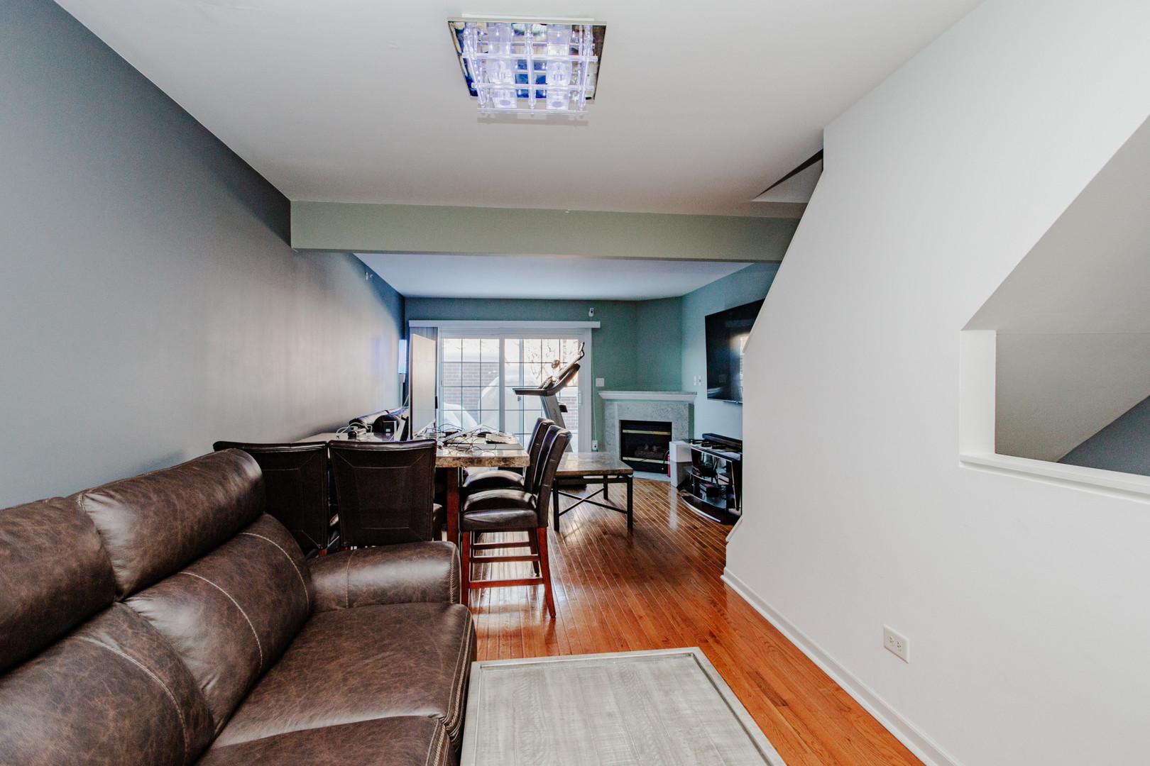 5039 Warren Street Skokie IL 60077