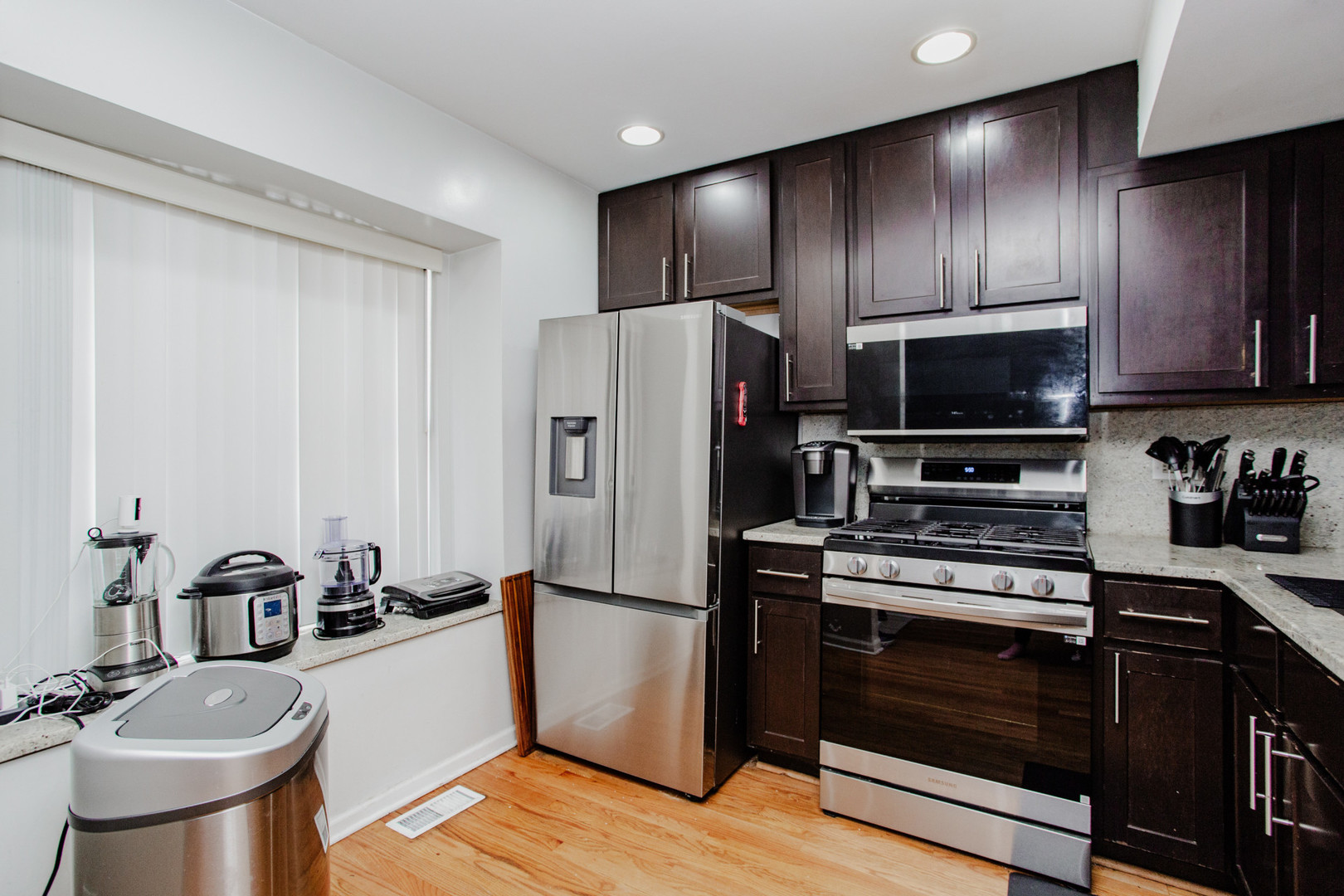 5039 Warren Street Skokie IL 60077