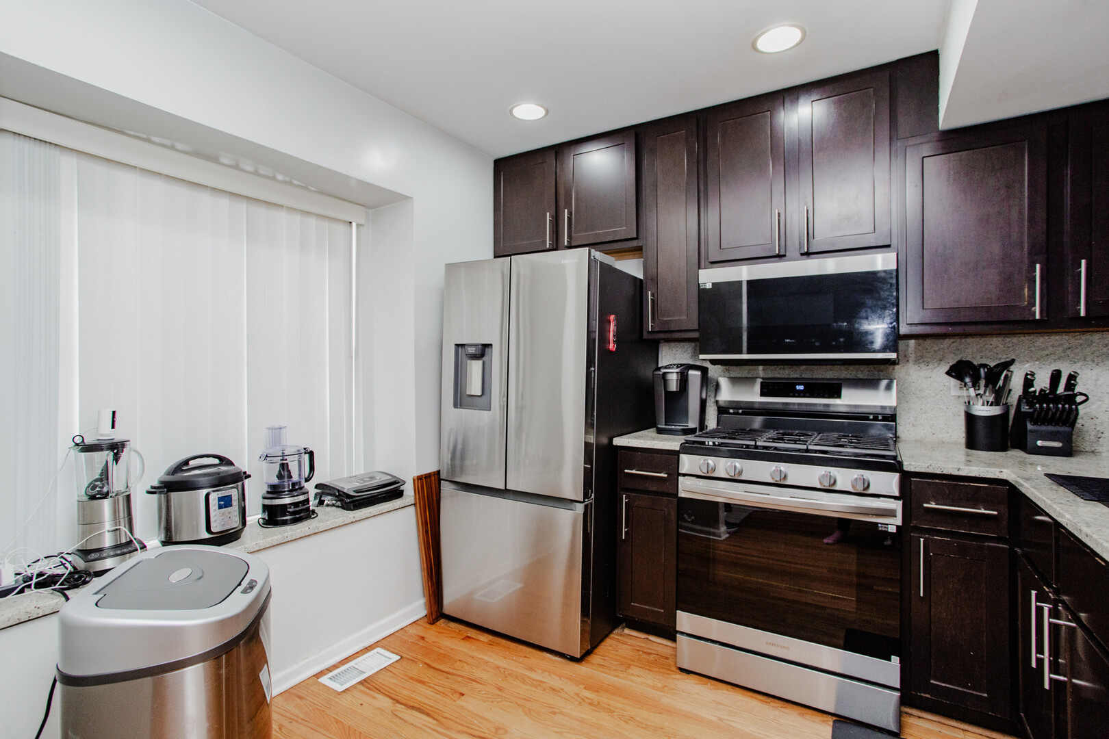 5039 Warren Street Skokie IL 60077