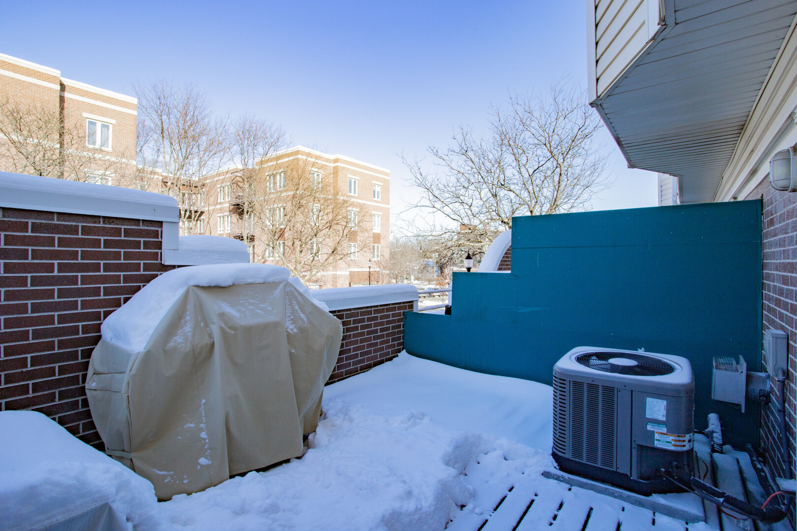 5039 Warren Street Skokie IL 60077