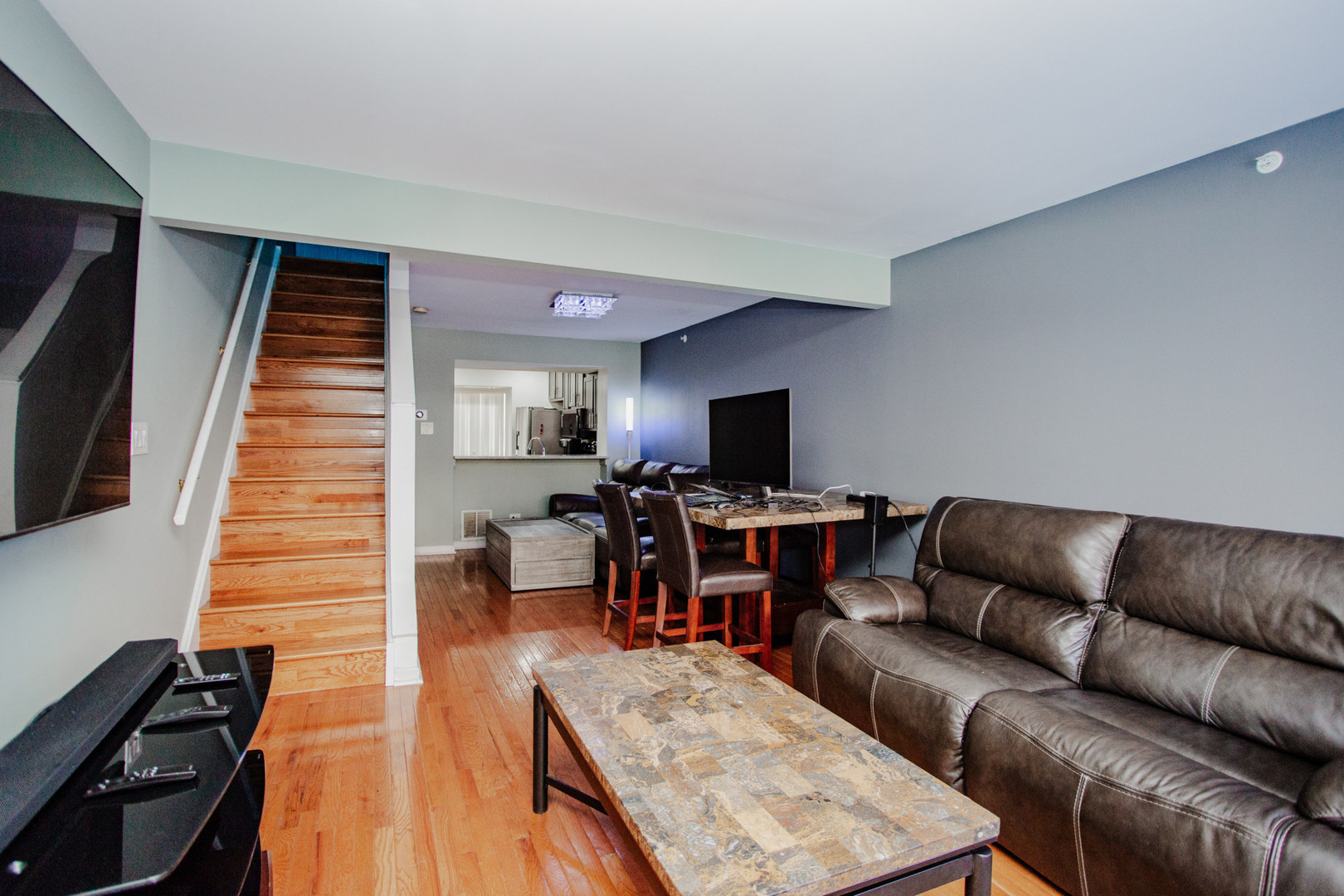 5039 Warren Street Skokie IL 60077