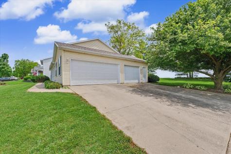 4409 Copper Ridge Road Champaign IL 61822