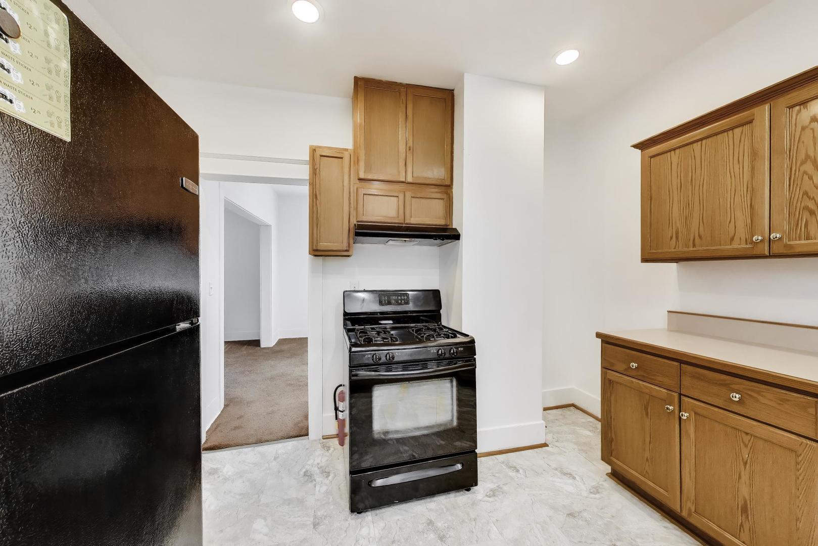 534 North May Street Aurora IL 60506