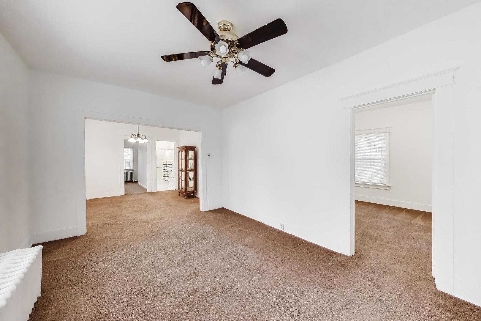 534 North May Street Aurora IL 60506