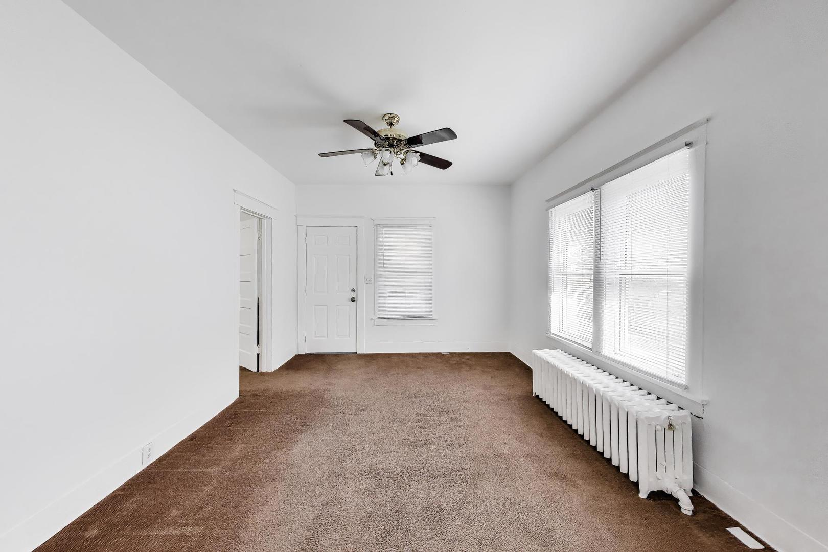 534 North May Street Aurora IL 60506