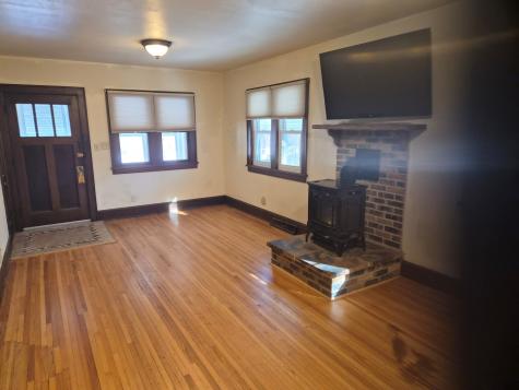 810 Camlin Avenue Rockford IL 61103