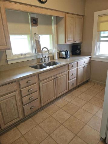 810 Camlin Avenue Rockford IL 61103
