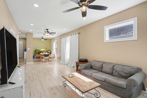 11315 South Stewart Avenue Chicago IL 60628
