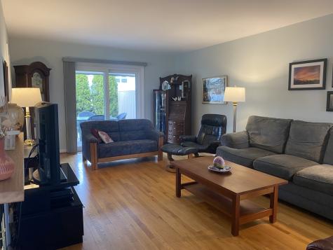 660 Versailles Circle Elk Grove Village IL 60007