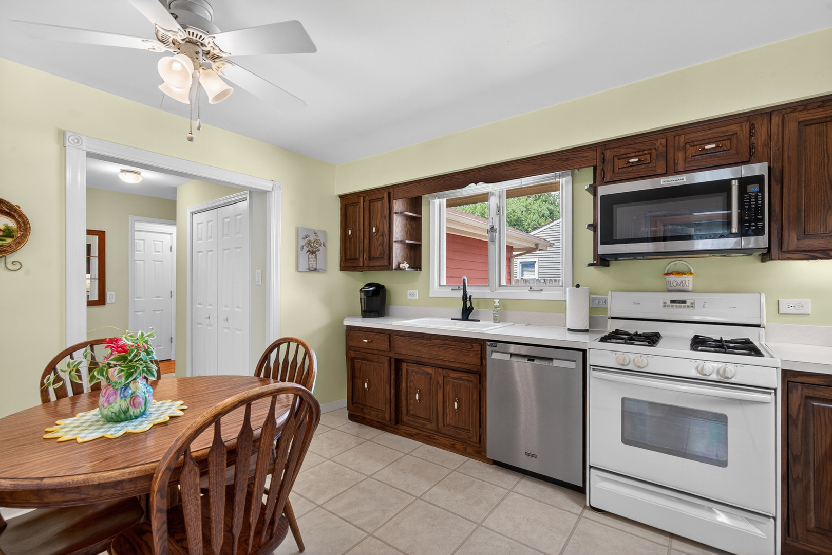 367 N La Londe Avenue Lombard IL 60148