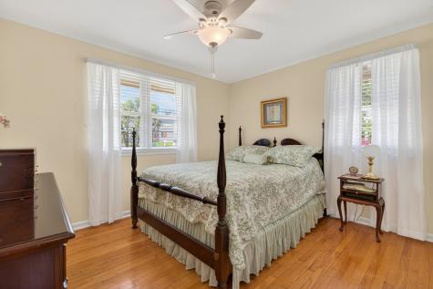 367 N La Londe Avenue Lombard IL 60148
