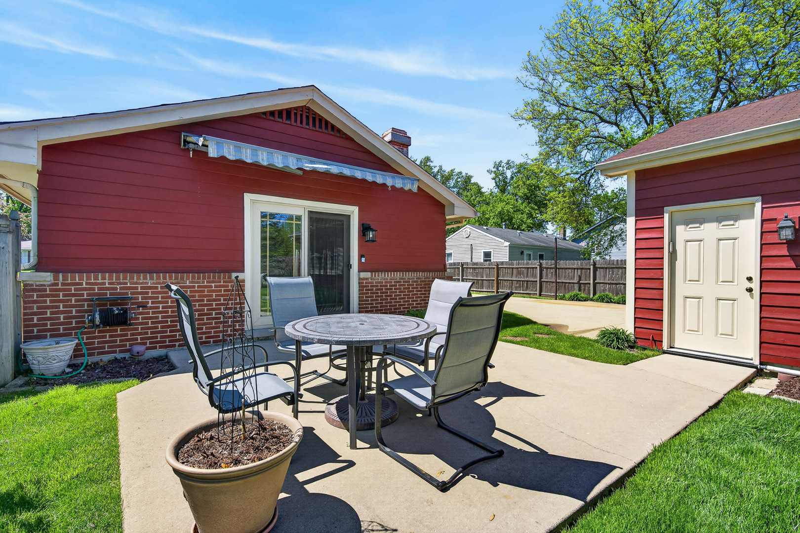 367 N La Londe Avenue Lombard IL 60148