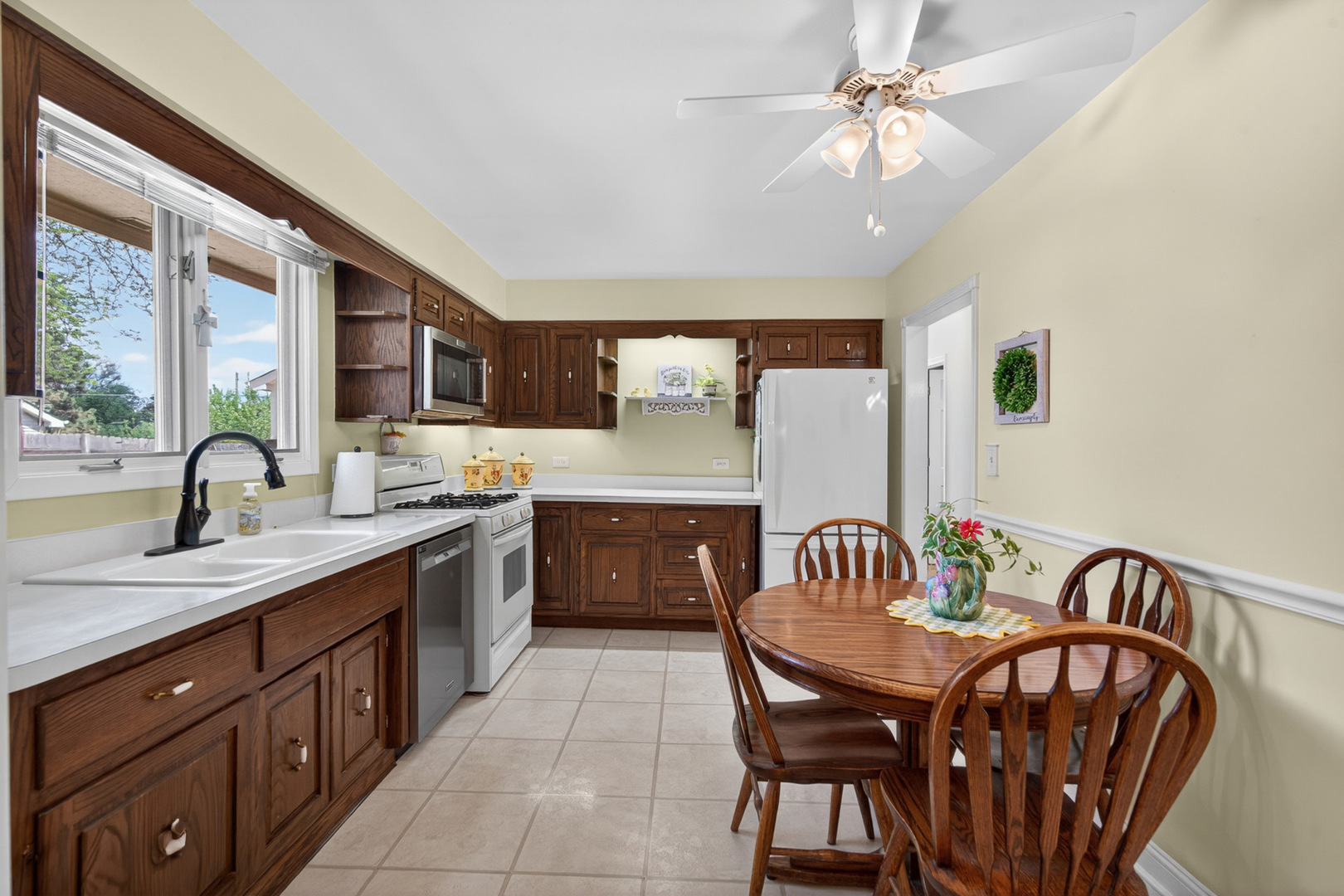 367 N La Londe Avenue Lombard IL 60148