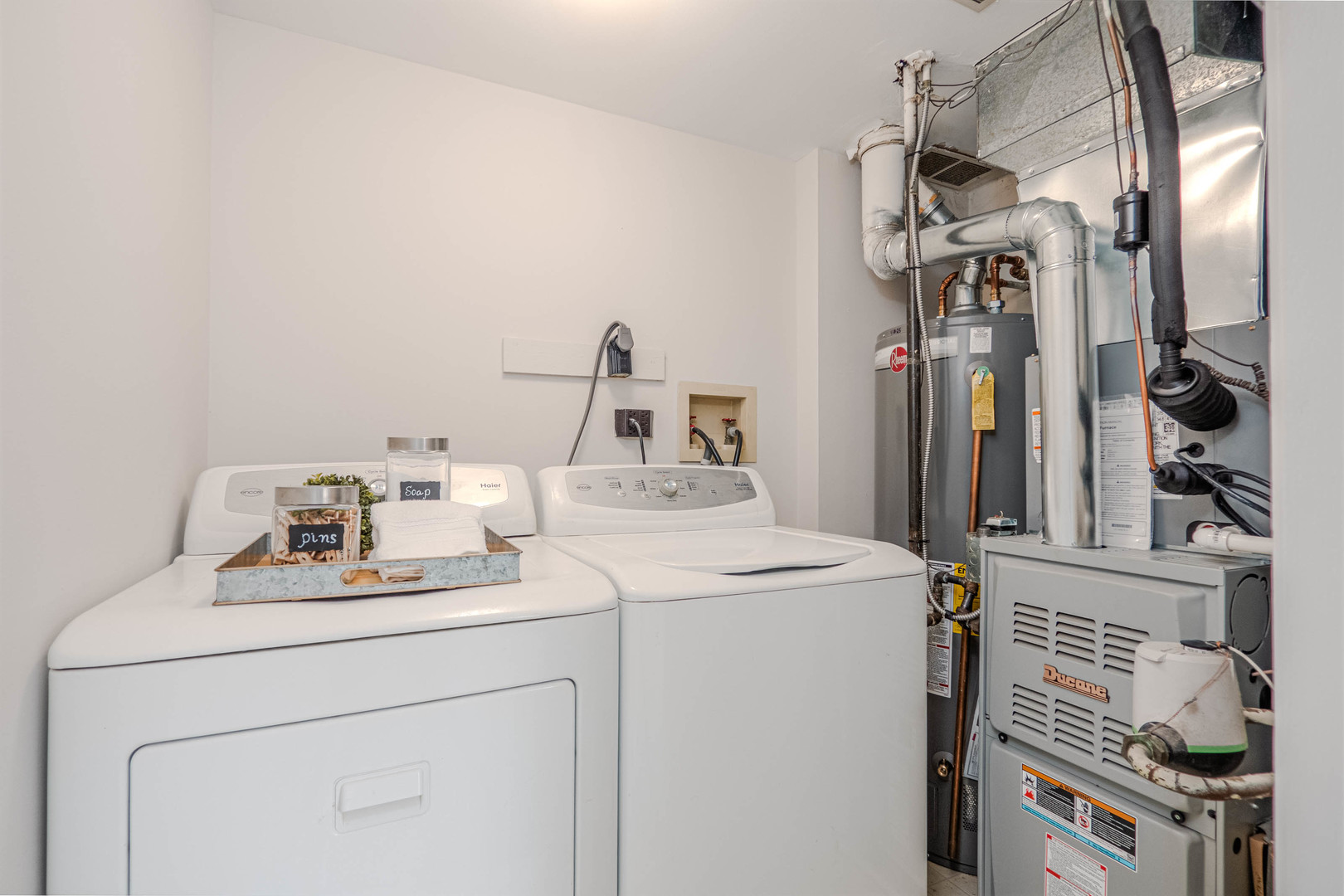 1199 North Pin Oak Trail Aurora IL 60506