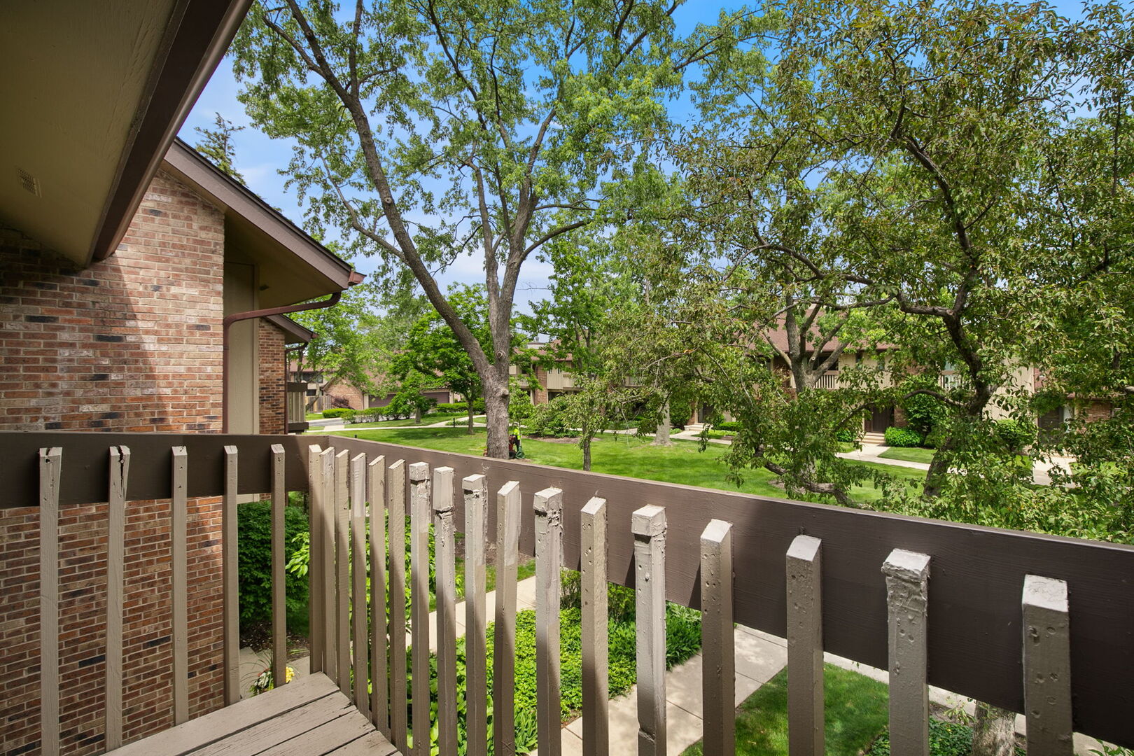 21 Kyle Court Willowbrook IL 60527