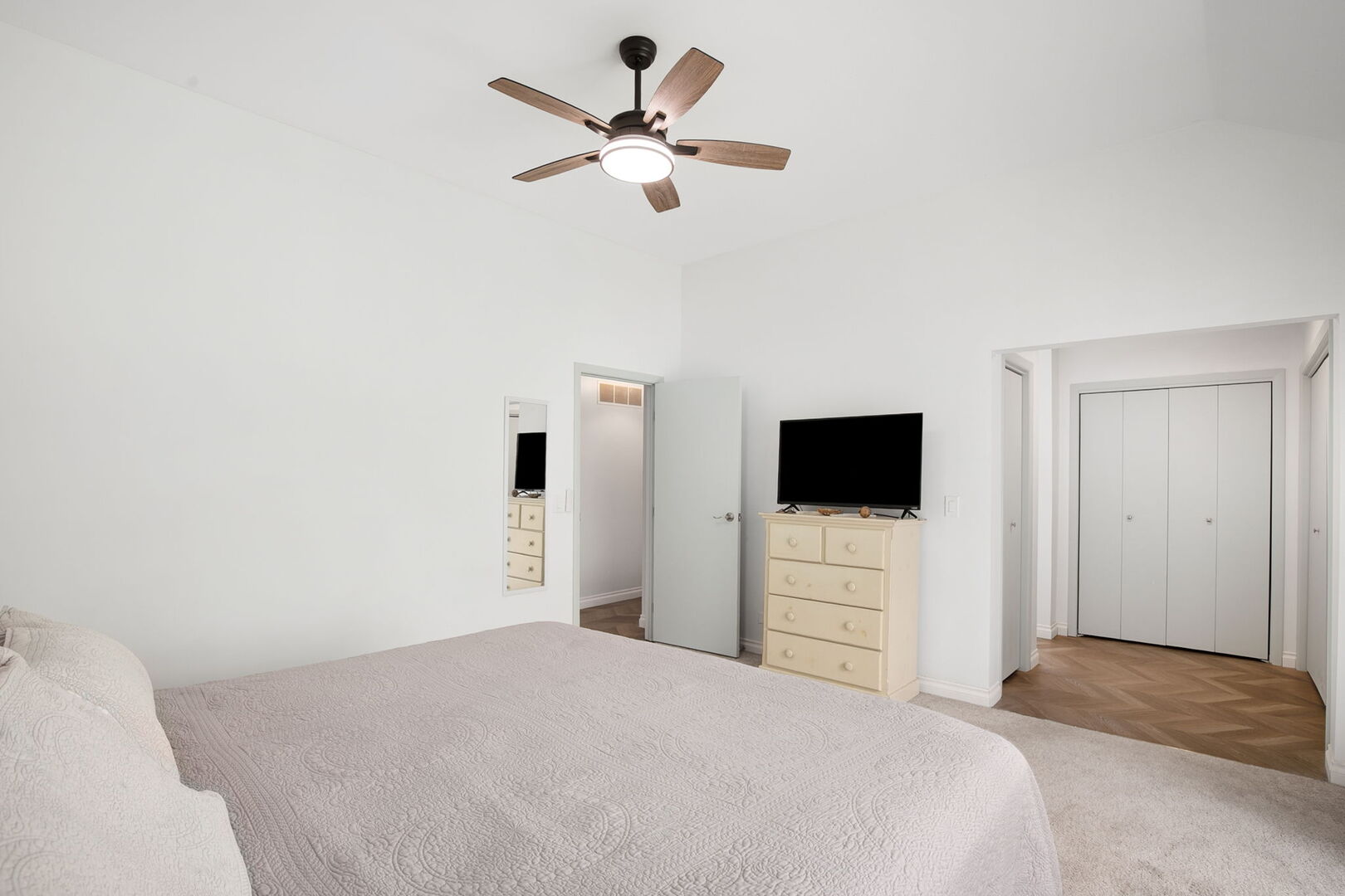 21 Kyle Court Willowbrook IL 60527