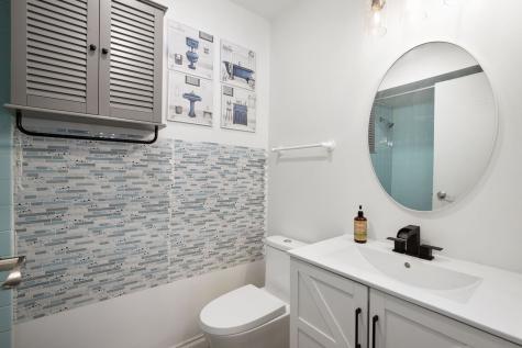 21 Kyle Court Willowbrook IL 60527