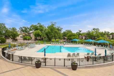 21 Kyle Court Willowbrook IL 60527
