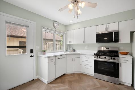 21 Kyle Court Willowbrook IL 60527