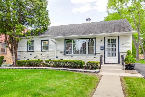 1009 Westmoreland Avenue Waukegan IL 60085