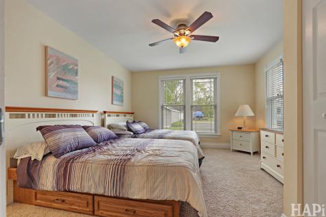 1611 North Woodlawn Park Avenue Mchenry IL 60051