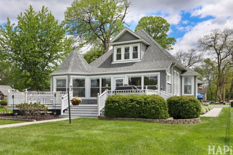 1611 North Woodlawn Park Avenue Mchenry IL 60051