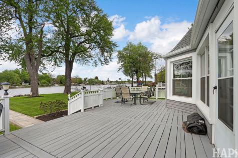 1611 North Woodlawn Park Avenue Mchenry IL 60051