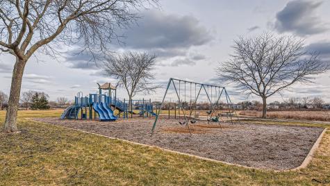 3033 Anton Circle Aurora IL 60504