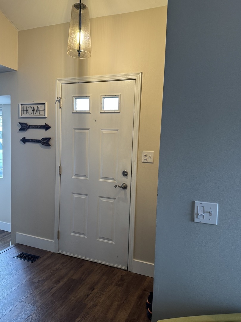 3033 Anton Circle Aurora IL 60504