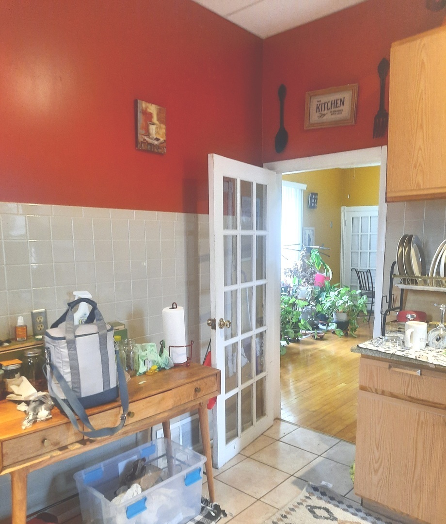 2665 East 77th Street Chicago IL 60649