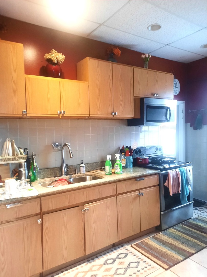 2665 East 77th Street Chicago IL 60649