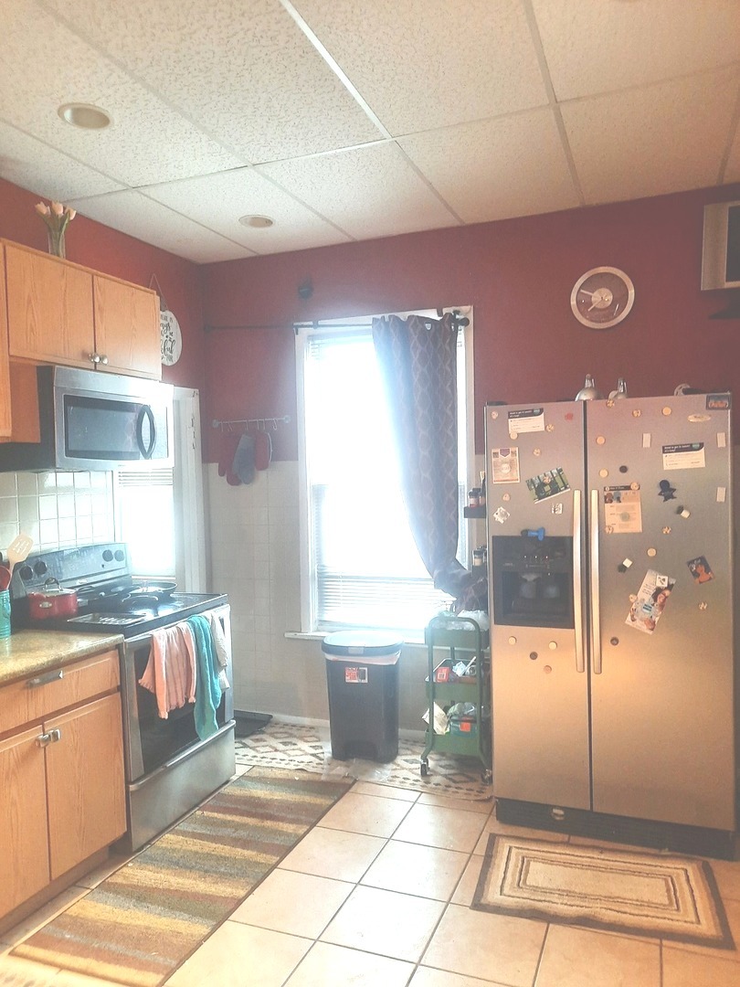 2665 East 77th Street Chicago IL 60649