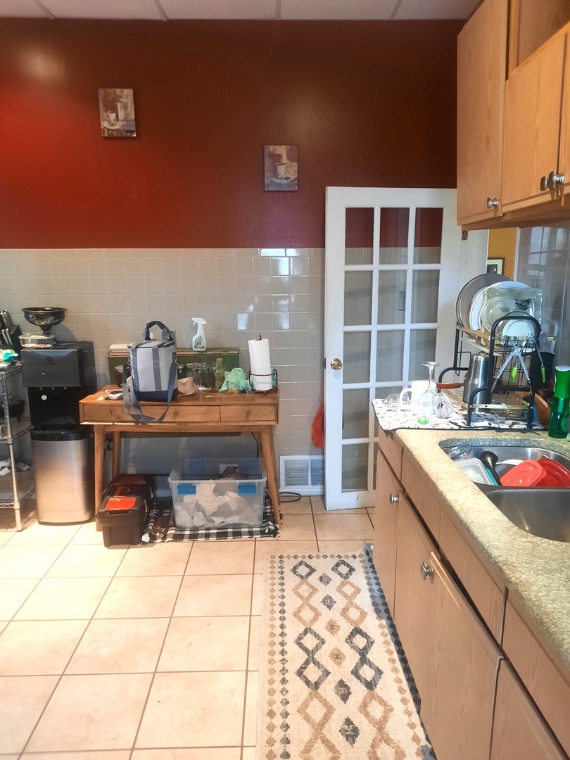2665 East 77th Street Chicago IL 60649