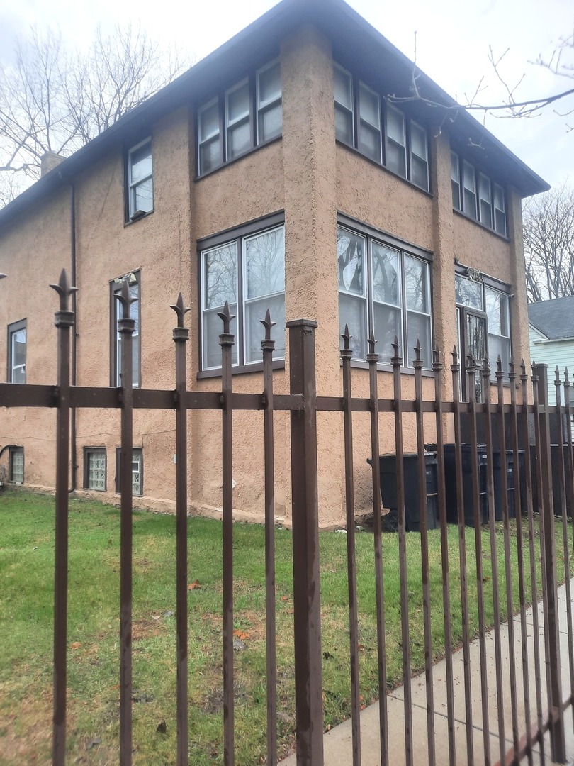2665 East 77th Street Chicago IL 60649