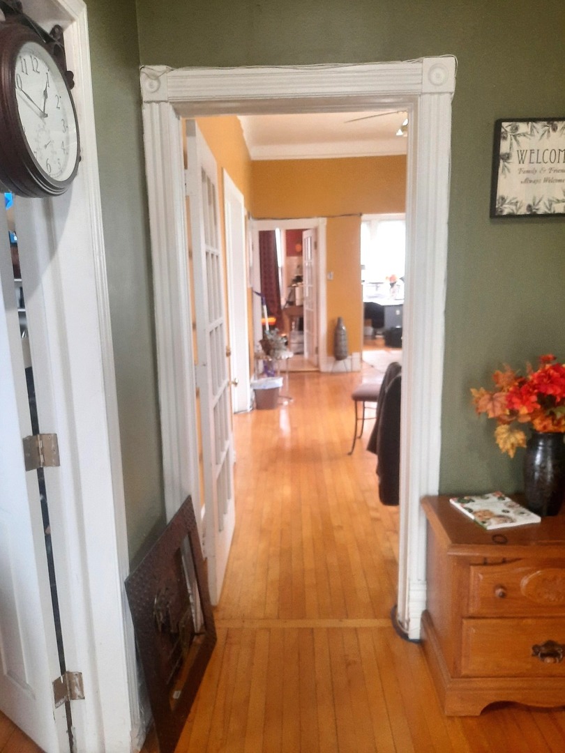 2665 East 77th Street Chicago IL 60649