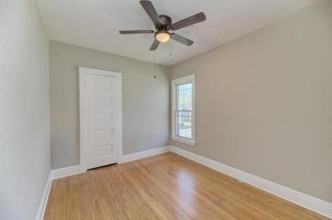 904 Caton Avenue Joliet IL 60435