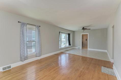 904 Caton Avenue Joliet IL 60435