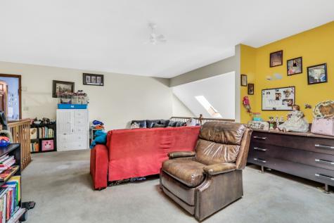 3947 Blackstone Avenue Gurnee IL 60031