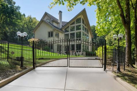 925 North River Road Algonquin IL 60102