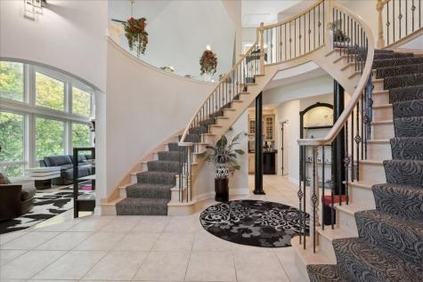 925 North River Road Algonquin IL 60102