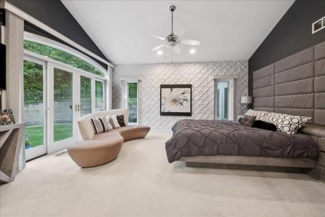 925 North River Road Algonquin IL 60102