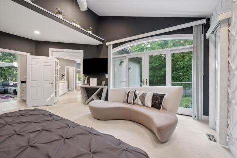 925 North River Road Algonquin IL 60102