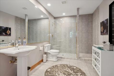 925 North River Road Algonquin IL 60102