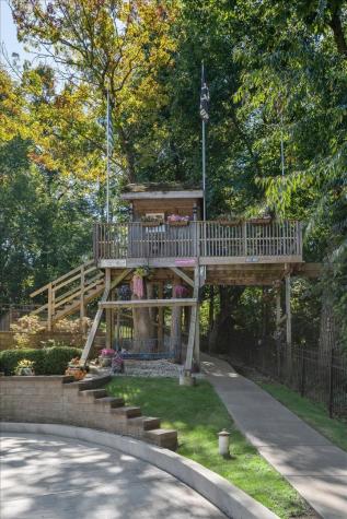 925 North River Road Algonquin IL 60102