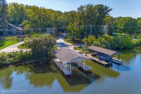 925 North River Road Algonquin IL 60102