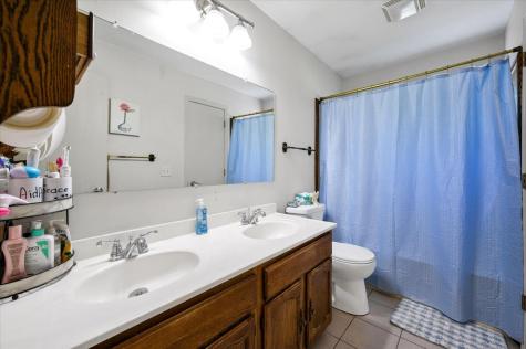 535 Garnett Avenue Winthrop Harbor IL 60096