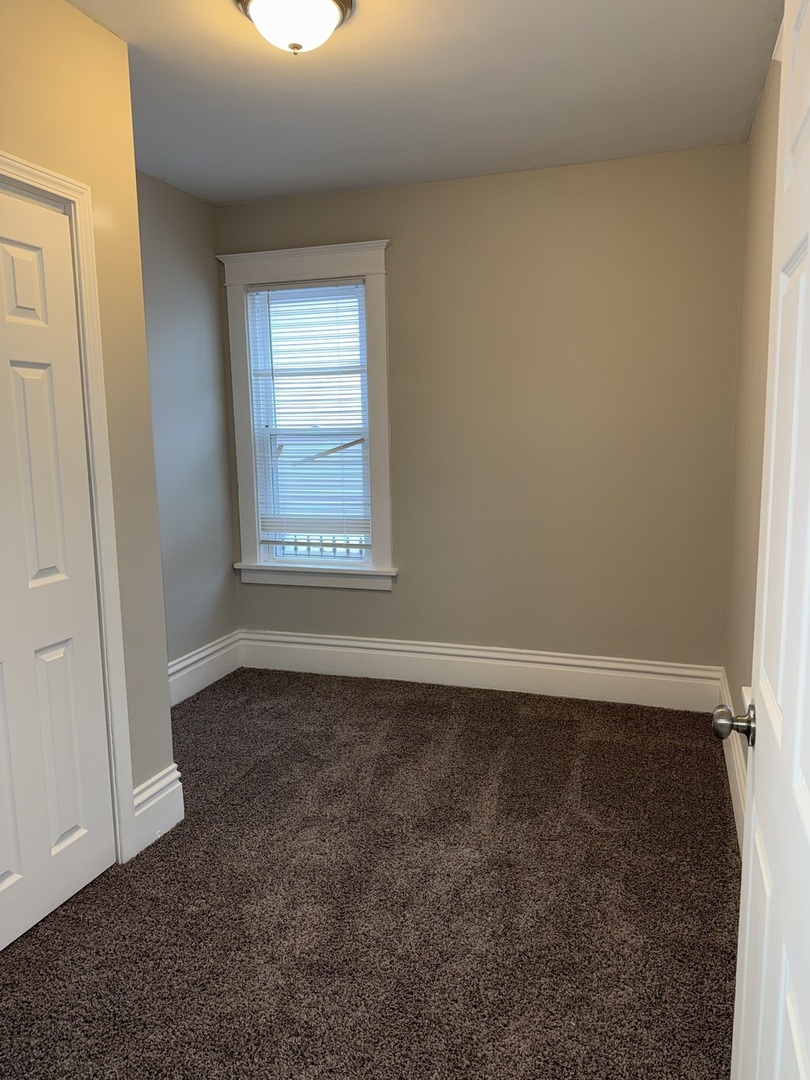 137 North East Avenue Aurora IL 60505