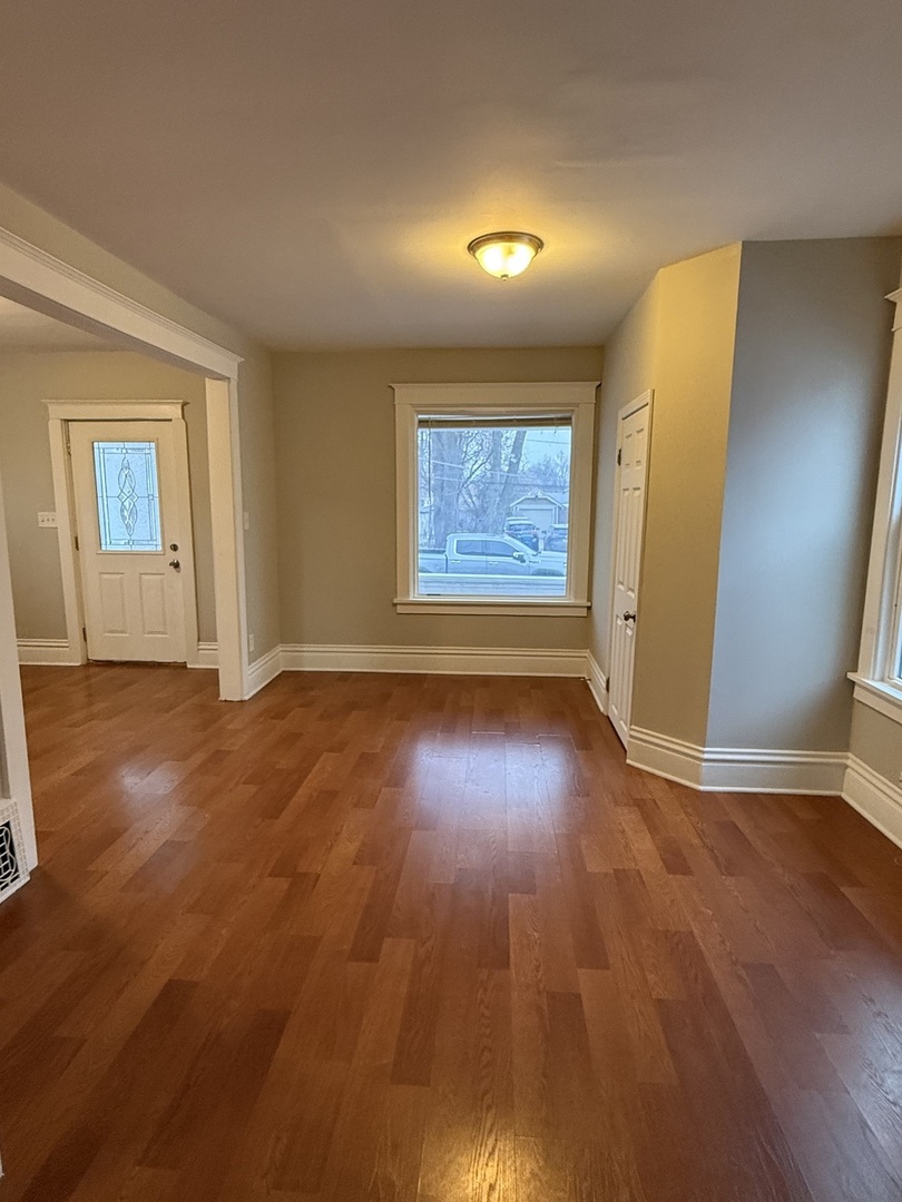 137 North East Avenue Aurora IL 60505